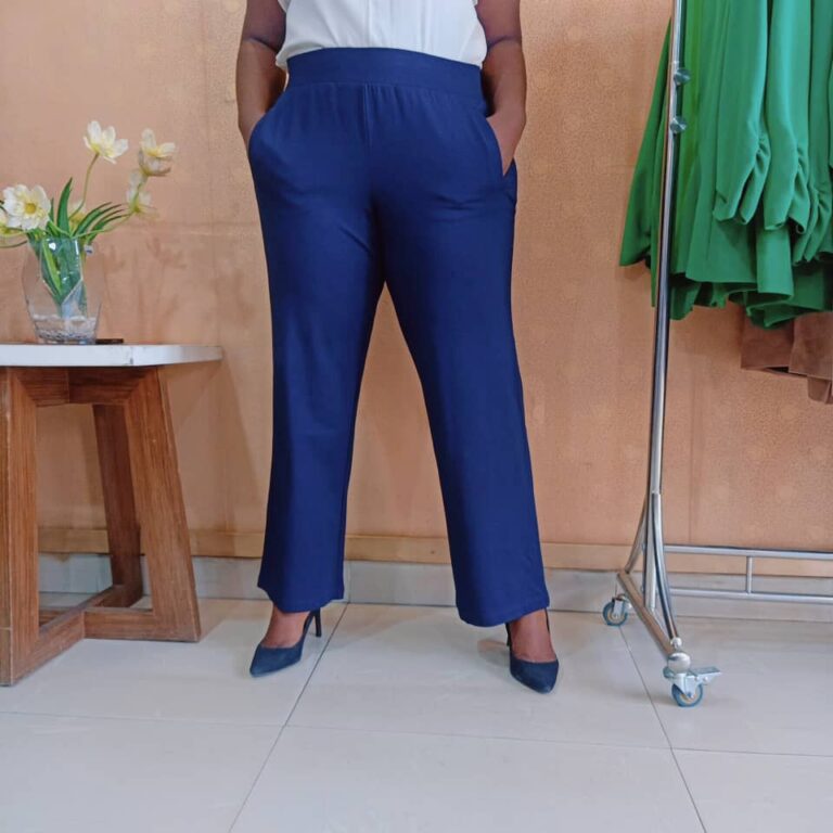 NAVY SIDE POCKETED PANT